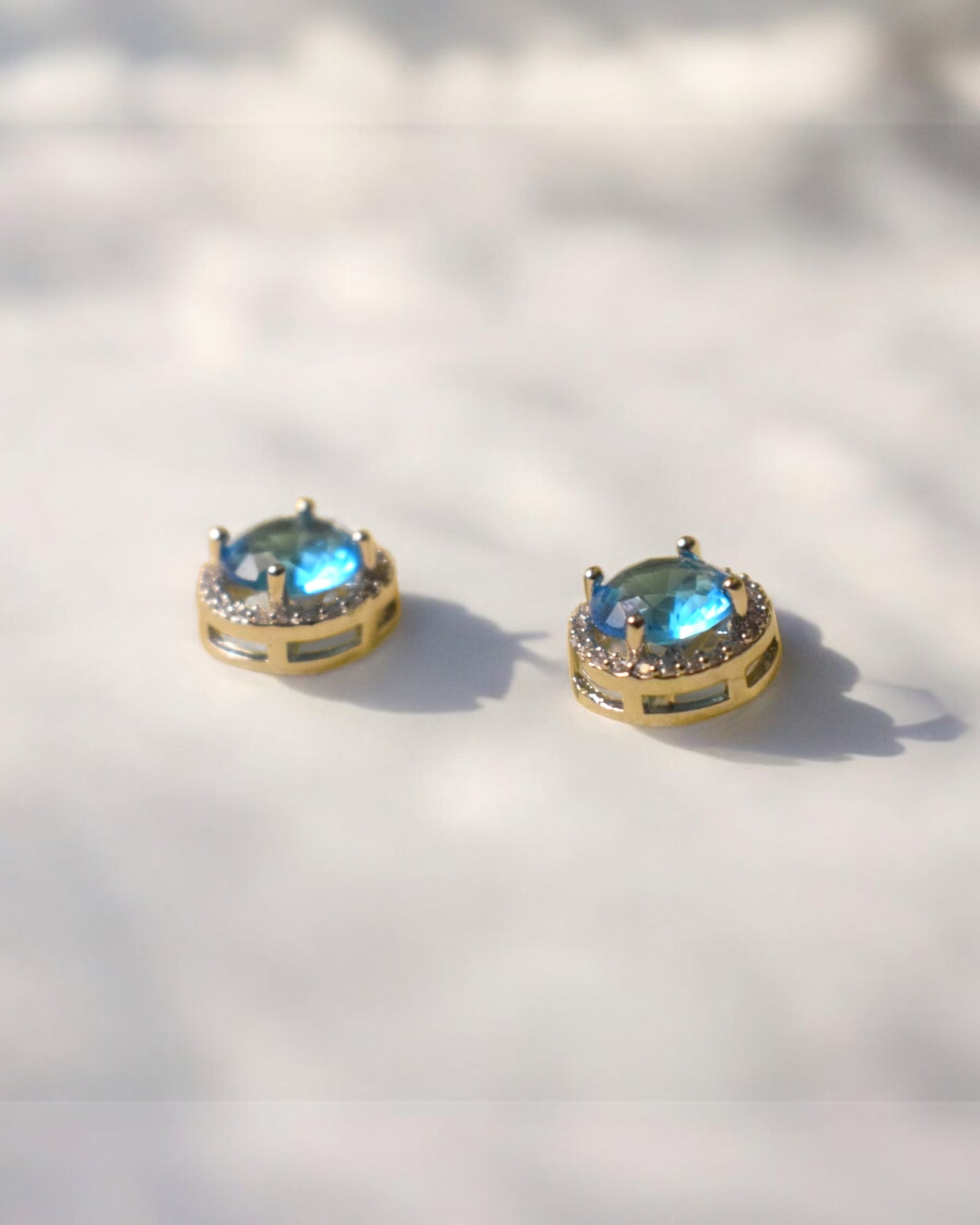 Glow Halo Studs