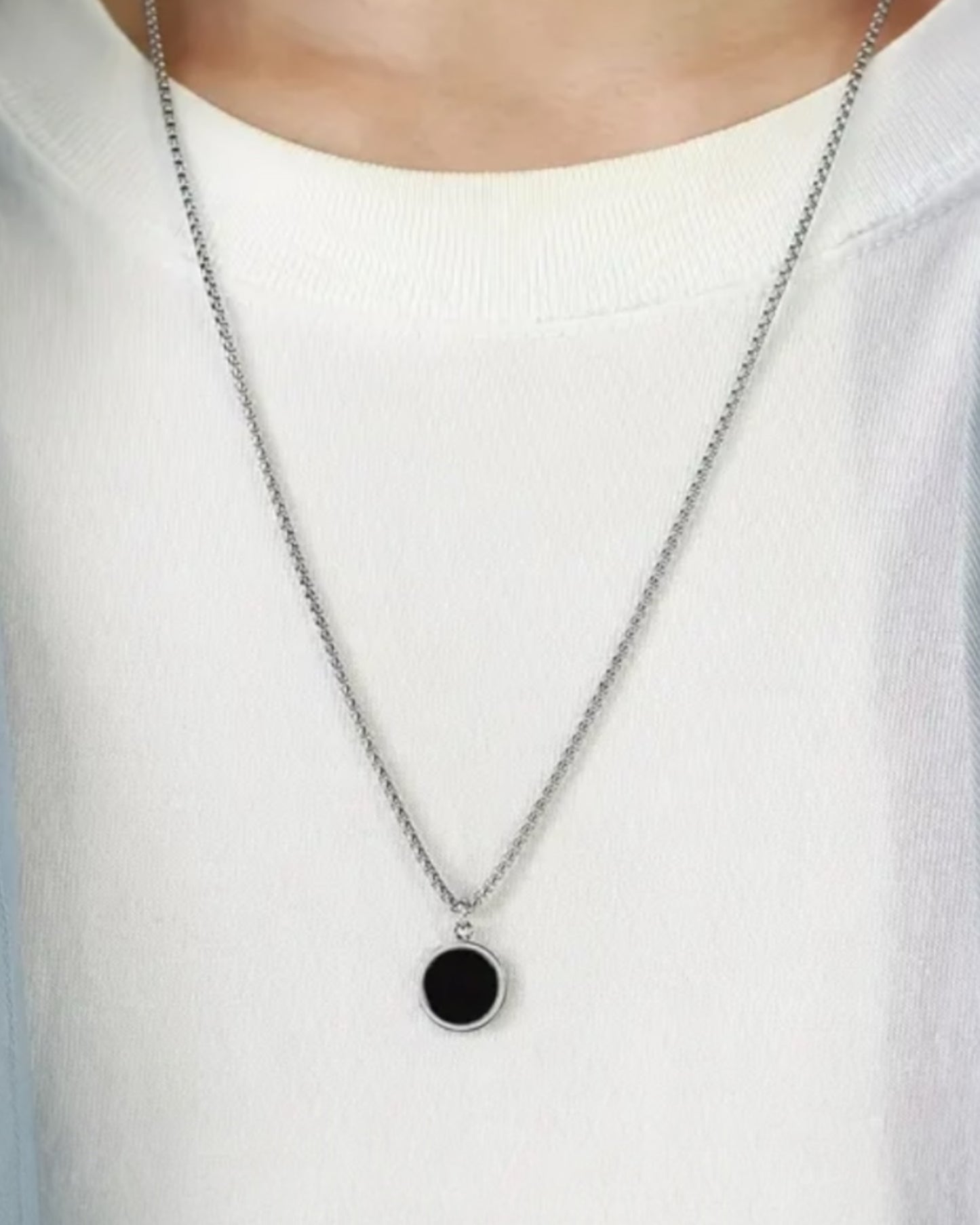 Lune Echo Pendant