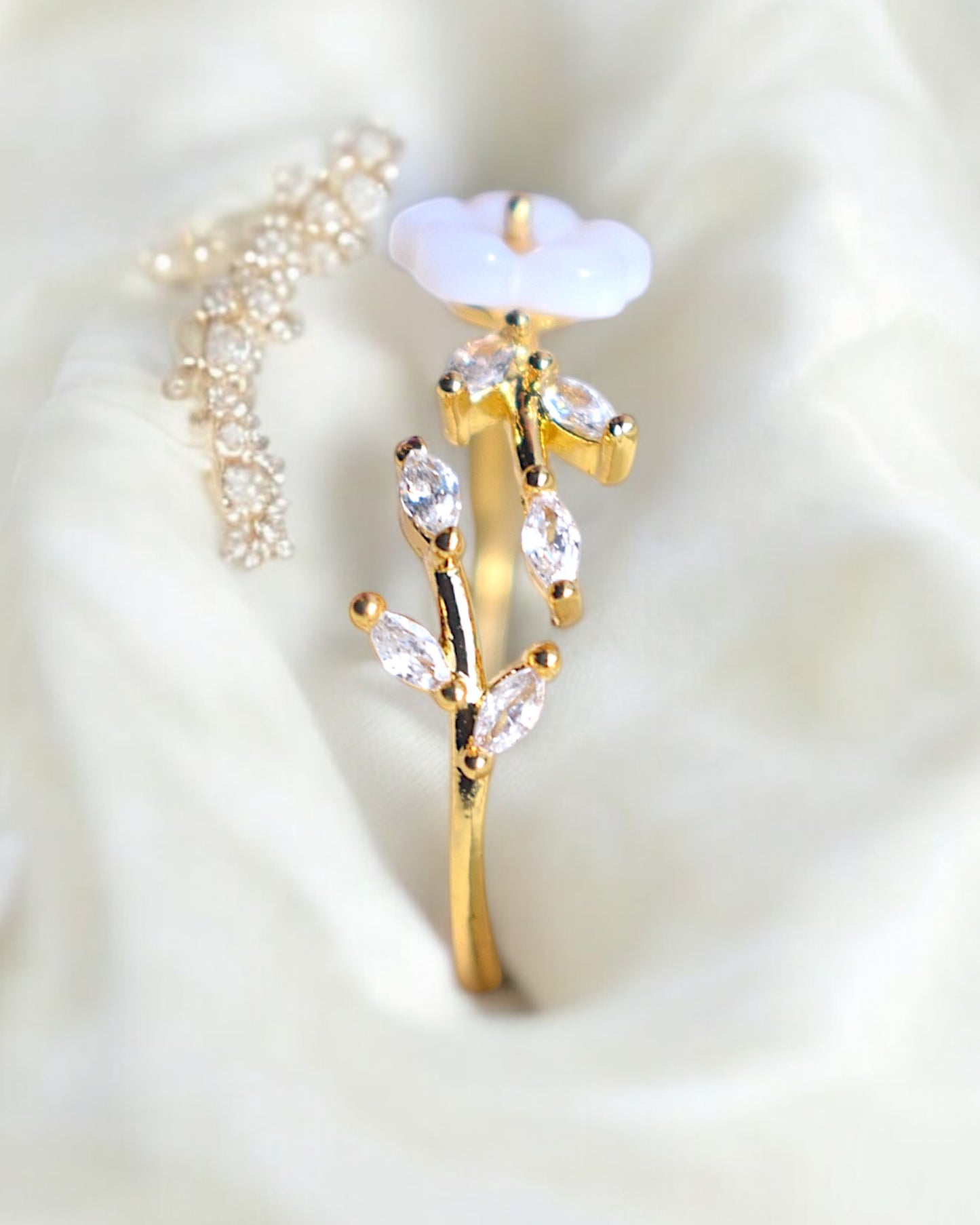 Bloomvine Whisper Ring