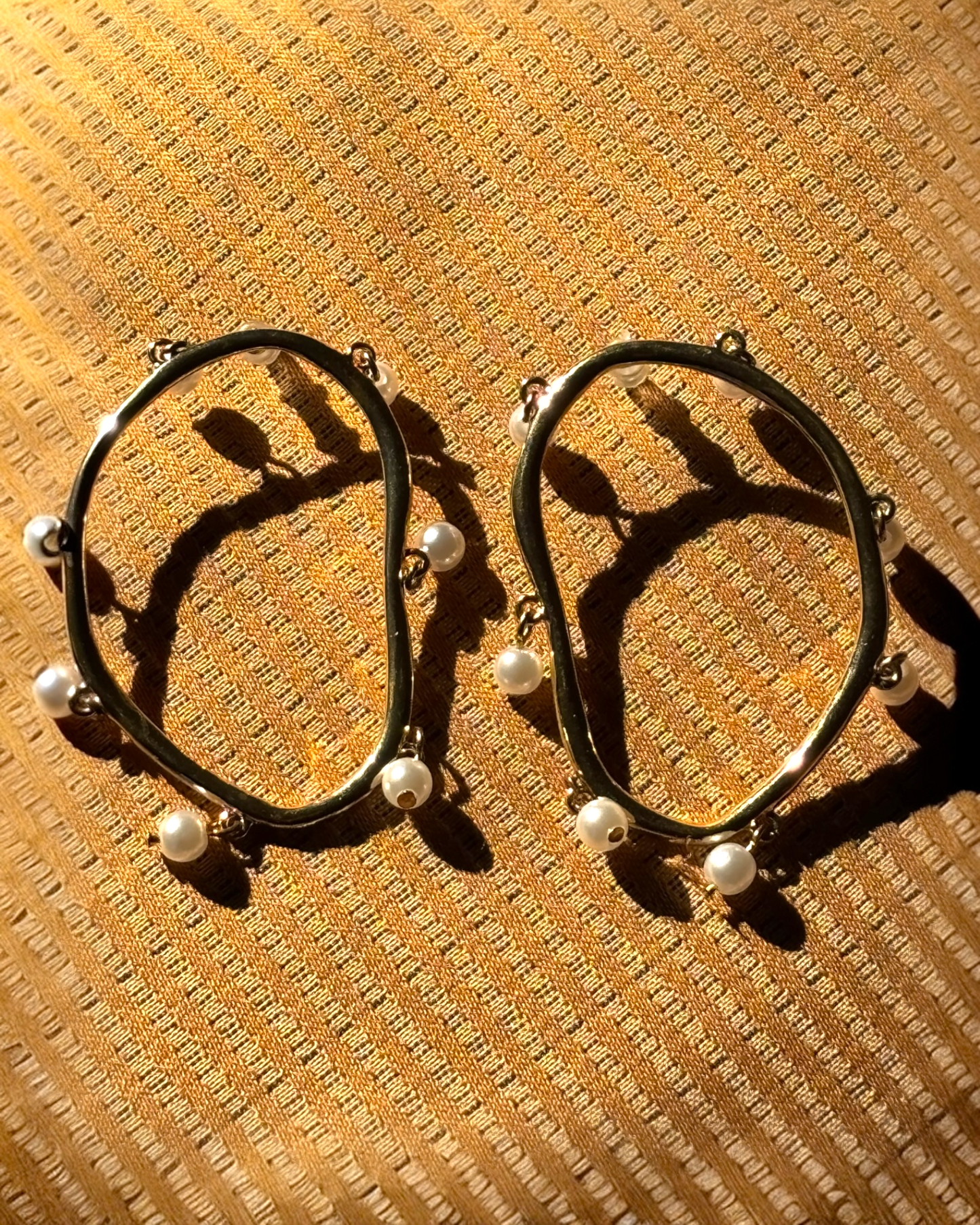 Pearl Drizzle Hoops