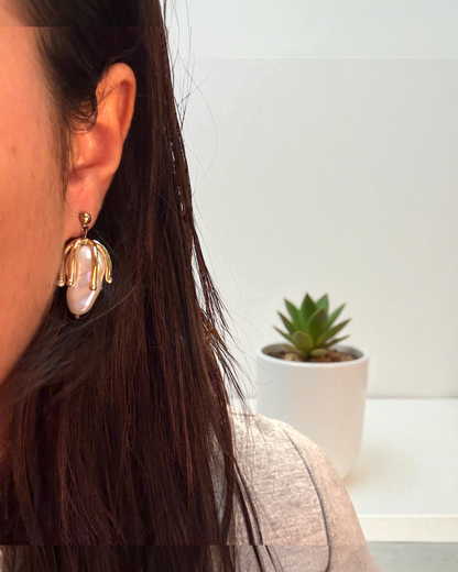 Lilybud Pearl  Earrings